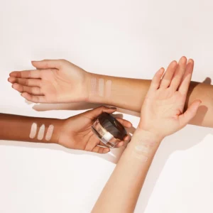 ברונזר מינרלי גוונים על ידיים