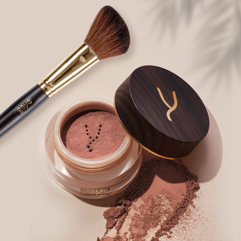 סומק מינרלי עם מברשת